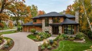 Modern_American_home_exterior_20260923003212